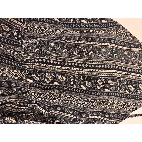 American Eagle Women's Black/White Romper Gold Embellishments Size M Viscose - Picture 4 of 6